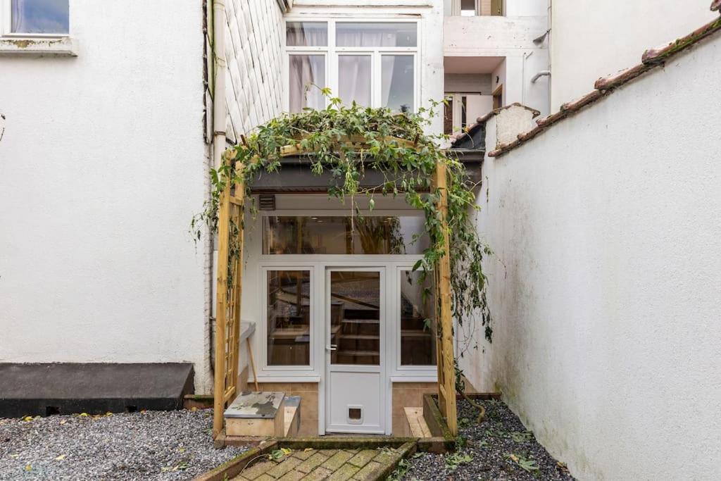 Magnolia Green Garden New And Fully Equipped Bryssel Exteriör bild
